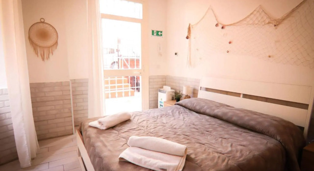 Holidayhouse Ostia - Libeccio, Prenota Hotel Roma Lazio
