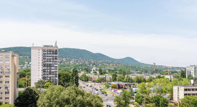 Sweet Home Apartman, 30sqm studio, balcony, mountain view, brand new, free private parking, Varaa Hotelli Budapest Budapest