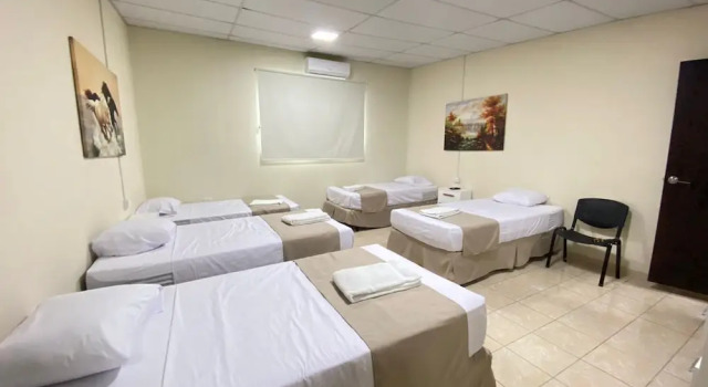 Семейный номер Standard Hotel La Capilla - Suites & Apartments San Benito