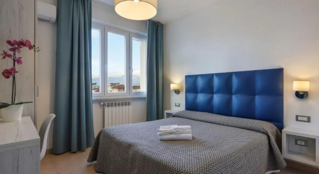 Трёхместный номер Standard с видом на море Hotel Nuovo Tirreno