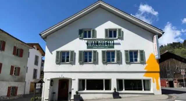 Waldheim Laax Pension, Book Hotel Laax 