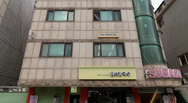 Seoul Yapee guesthouse /Hongik University Sta. .Big House.party room.Two Rooms., Забронировать Отель Отели Сеула 3 звезды, рядом с Конгресс-центр EVENT HOUSE BOM, 3*