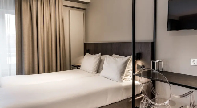 Четырёхместный семейный номер Standard Sandton Eindhoven Centre - hotel Eindhoven city centre with private parking