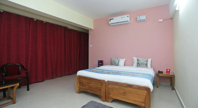 OYO 9246 Paradise Inn, Prenota Hotel Hotel a Orissa con parcheggio, Parcheggio