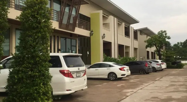 S Family Residence, Rezervovat Hotel Mukdahan 