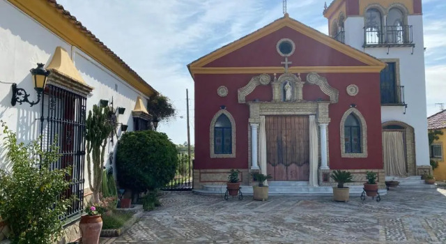 Casa de Campo con Piscina en Sevilla en los Palacios y Villafranca, Забронировать Отель Утрера провинция Севилья