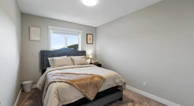 Коттедж NEW! Arcade- Upscale 3BR Home, 10 min to Airport!