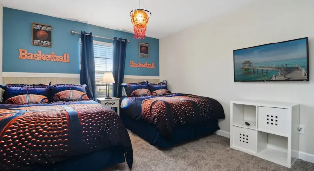 Four Bedroom Family Friendly w Screened Pool 4908, Rezerwuj Hotel Kissimmee Kissimmee