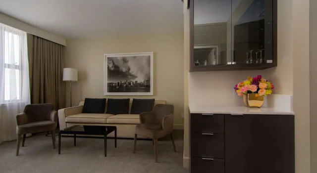 Двухместный пентхаус люкс Corner The Benson Portland, Curio Collection by Hilton