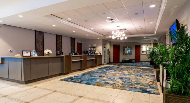 Hilton Melbourne Beach Oceanfront, Varaa Hotelli Hotellit Space Coast pysäköinnillä, Pysäköinti