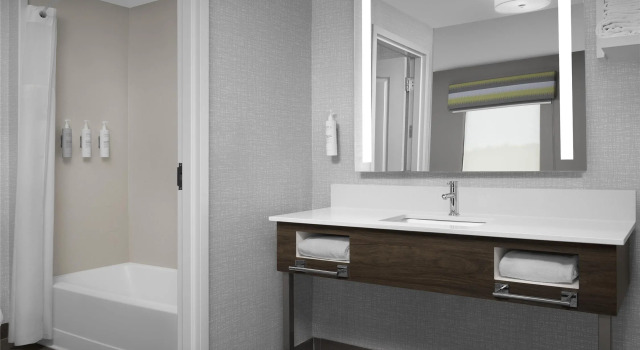 Люкс Hampton Inn & Suites Jacksonville South - Bartram Park