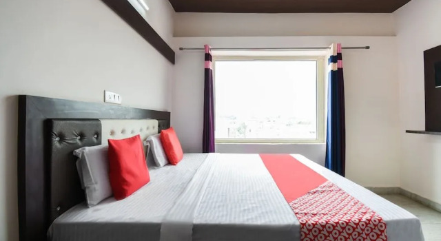 Oyo 48899 Hotel V Seven