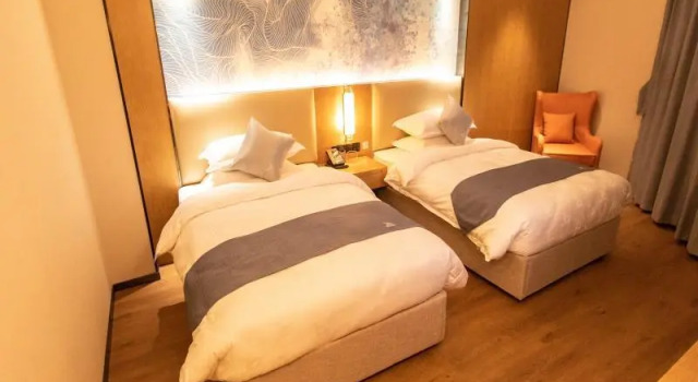 Greentree Eastern Linyi Airport Hotel, Забронировать Отель Бизнес-отели Шаньдун, 4* 5*