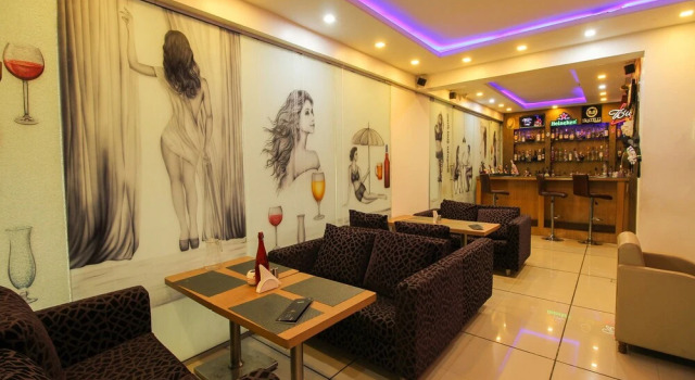 Capital O 3285 Hotel Radiant, Забронировать Отель Отели штата Махараштры 3 звезды, 3*