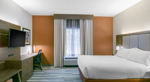 Номер Standard Holiday Inn Express Hotel & Stes Mt. Arlington Rockaway Area by IHG