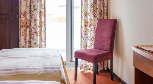 Трёхместный номер Standard Catolica Hotel