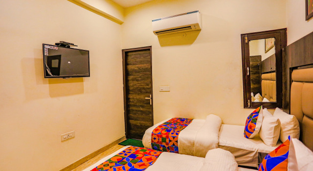 Номер Deluxe Fabhotel The Kiara