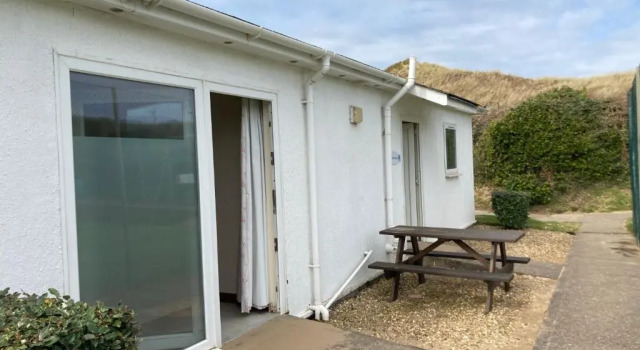 Апартаменты Deluxe Walking On Waves Surf Camp & Lodge