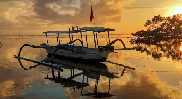 Lembo Lagoon Bungalows, Rezerwuj Hotel Hotele w Bali z parkingiem, Parking