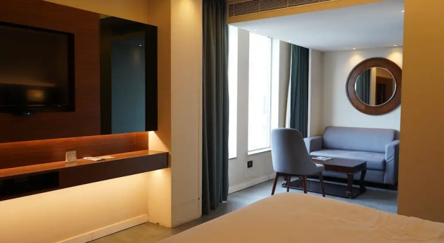 Номер Executive The Sea View