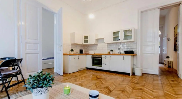 Апартаменты Cozy 2 Bedroom Apartment In Terez Boulevard.