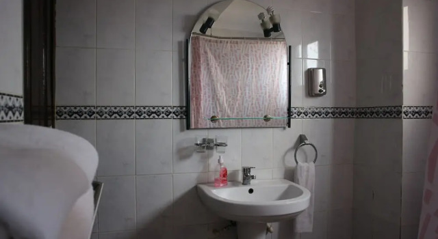 Полулюкс Krisview Hotel