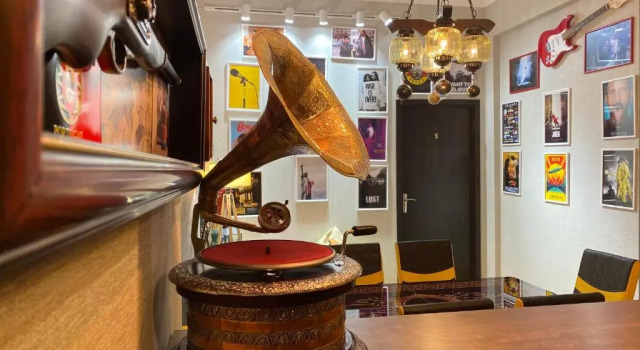 Номер Deluxe Check Inn Tbilisi