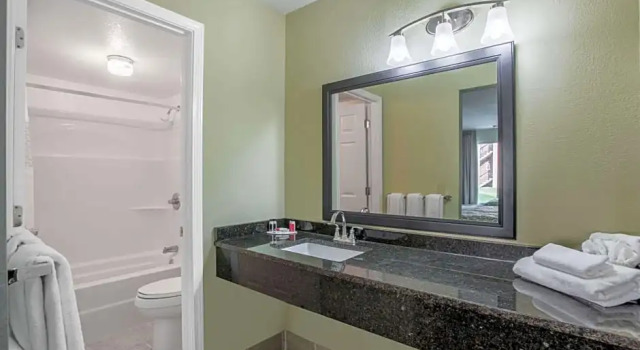 Номер Superior Days Inn by Wyndham Jellico - Tennessee State Line
