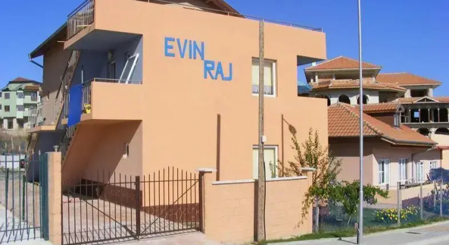 Guest House Evin Rai, Забронировать Гостевой дом Бяла Варна