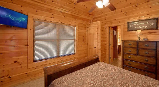 Номер Standard Theater Hot Tub Game Room