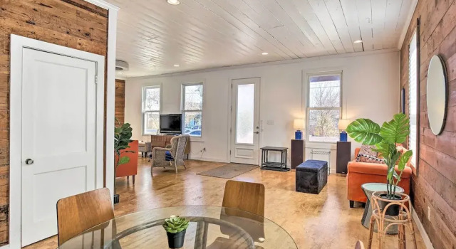 Коттедж Contemporary San Antonio Home w/ Private Yard