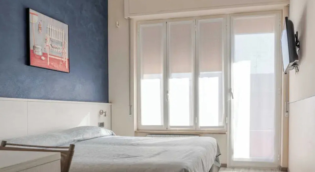 Hotel POSTA - Comfortable Stay in Ventimiglia, Забронировать Отель Отели в центре Вентимилья, в центре