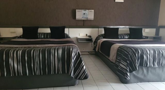 Номер Comfort Hotel Médicis