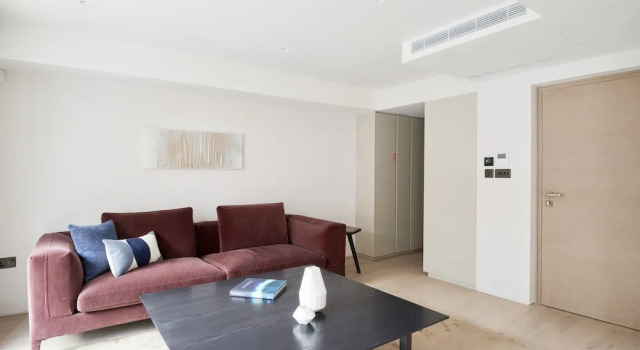 Lovely Mayfair Suites by Sonder
