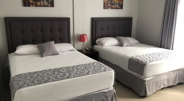 Hotel Plaza Alicante, Rezervovat Hotel Hotely v Cortés s parkováním, Parkování