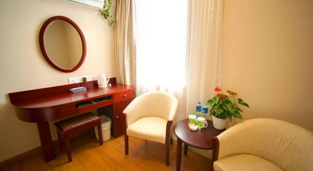 Люкс GreenTree Inn Suzhou Exhibition Center Express Hotel