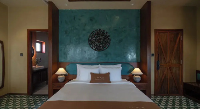Люкс с балконом и с видом на город The Mist Boutique DaLat Hotel