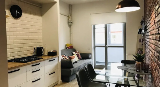 Апартаменты Classic с балконом Apart-hotel Kostjukowski Apartments