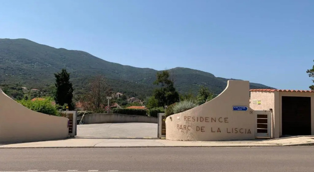 Апартаменты Villa La Liscia