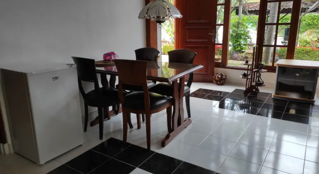 Бунгало Deluxe Keyani Bungalows Lovina