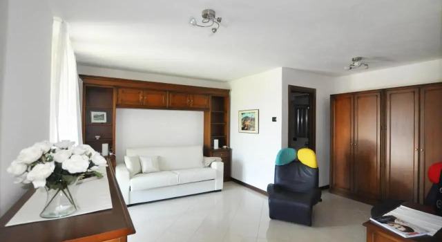 Casa la Pianca, Varaa Hotelli Menaggio 