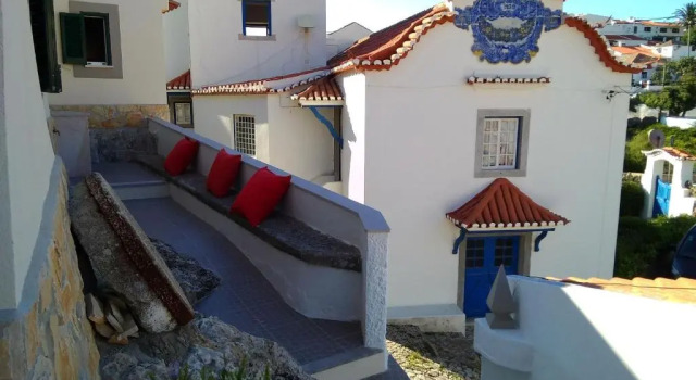 Коттедж с 2 комнатами Casa das Azenhas by Lisbon Village Apartments