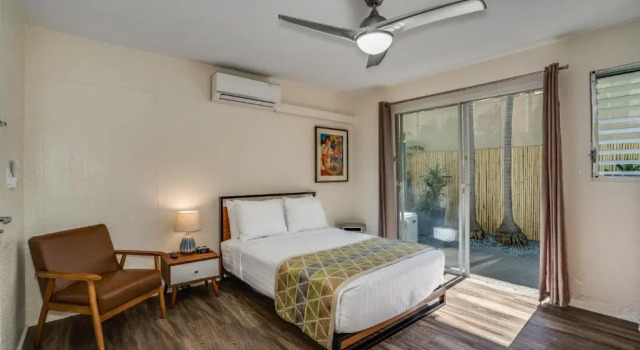 Студия Aloha Suites Waikiki