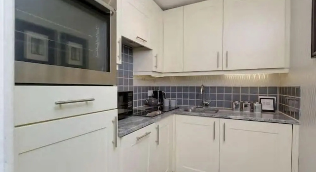 JOIVY Thistle Street Luxury Apt in the Heart of the City, Забронировать Апартаменты/квартира Апартаменты Эдинбурга, рядом с St George's West Church, Апартаменты/квартира
