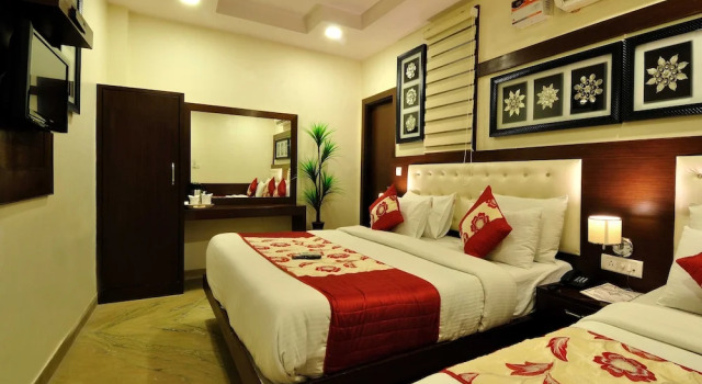 Трёхместный номер Deluxe Check In Room Sangatrashan