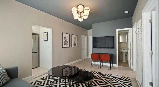 Апартаменты South Beach Two Bedroom Apartment