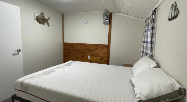 Коттедж Deluxe с 3 комнатами с видом на озеро Bobcaygeon Resort