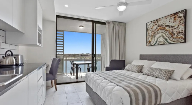 Апартаменты с 2 комнатами с балконом North Shore Oceanside Kawana