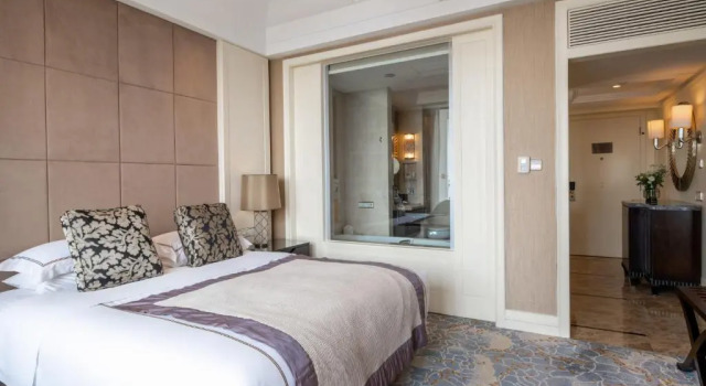 Двухместный номер Deluxe с видом на море Qingdao Seaview Garden Hotel