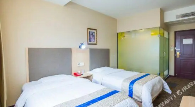 Meiyijia Business Hotel (Guangyuan Pingqiao Qintai Square Food Street)